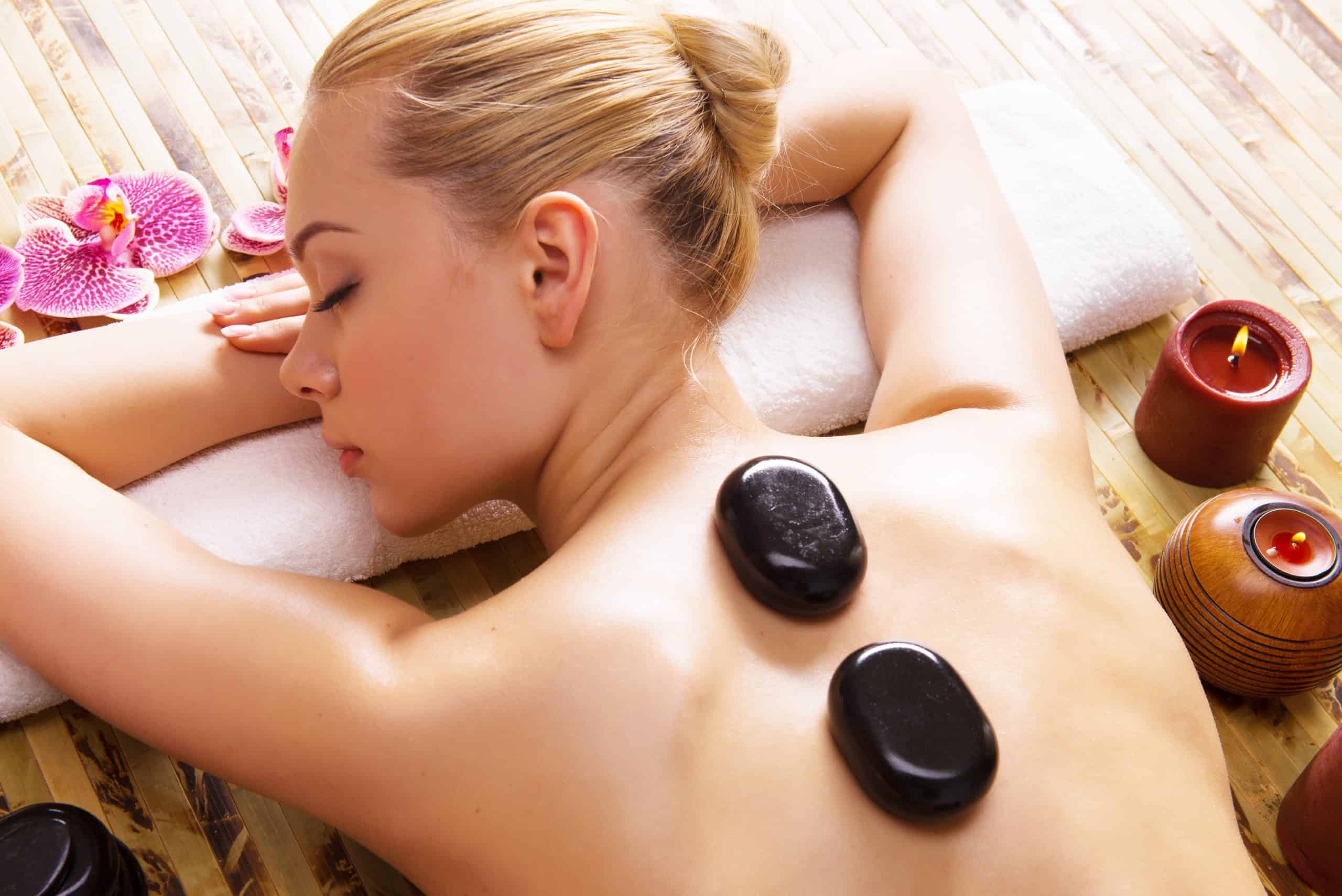 5 Top Benefits of Hot Stone Massage