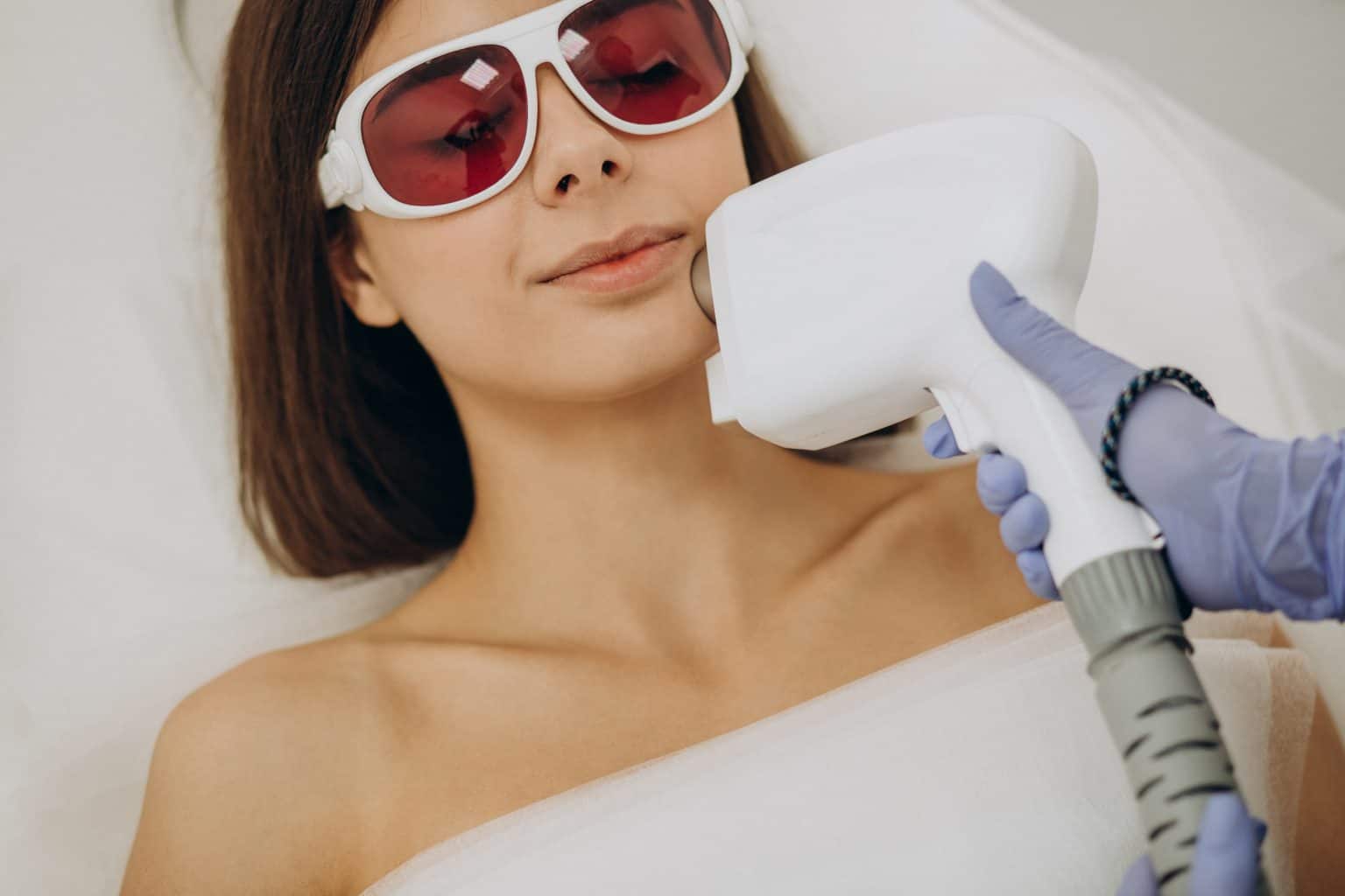 Why Should You Choose Laser Hair Removal Over Electrolysis?